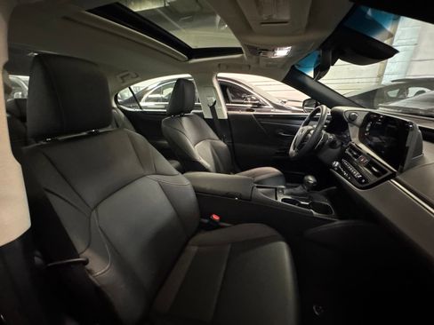 Used 2024 Lexus ES 350 w/ Accessory Package (Z2) FWD image 25