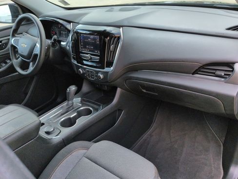 Used 2020 Chevrolet Traverse LS FWD image 25
