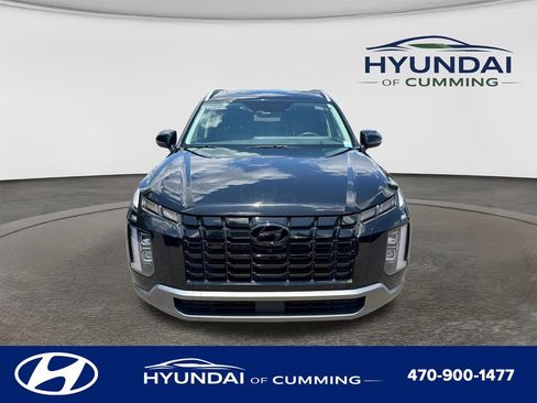 Used 2023 Hyundai Palisade Limited FWD image 2