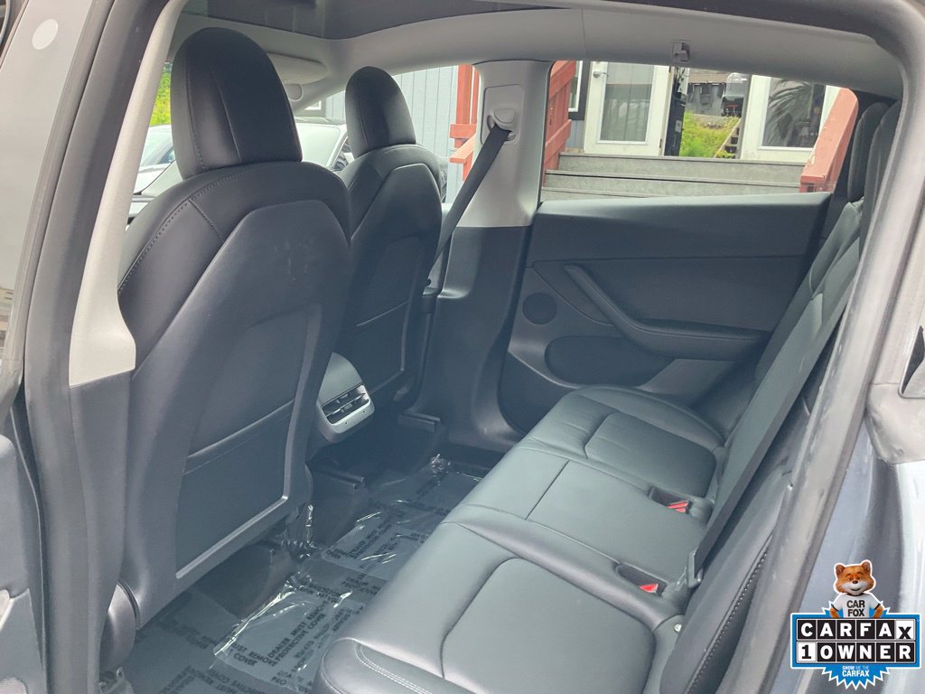 Used 2022 Tesla Model Y Performance AWD/4WD image 25