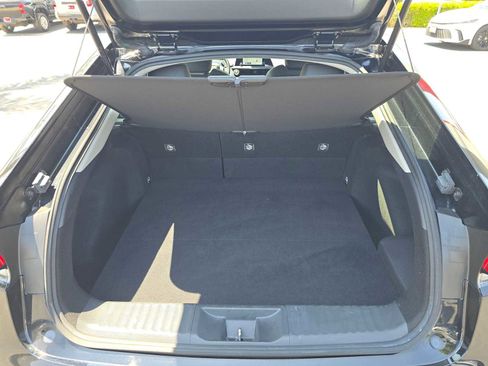 Used 2025 Toyota Prius XLE FWD image 15