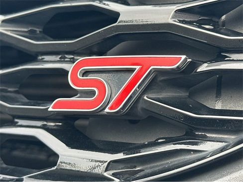 Used 2022 Ford Explorer ST image 43