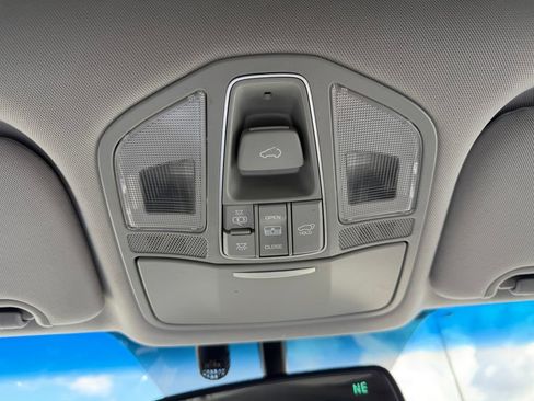 Used 2018 Hyundai Santa Fe Sport image 39