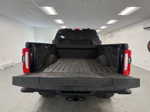 Used 2024 Ford F250 Platinum AWD/4WD image 9