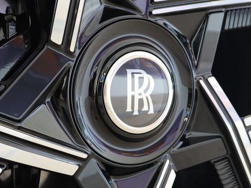 New 2027 Rolls-Royce Cullinan Black Badge AWD/4WD image 13