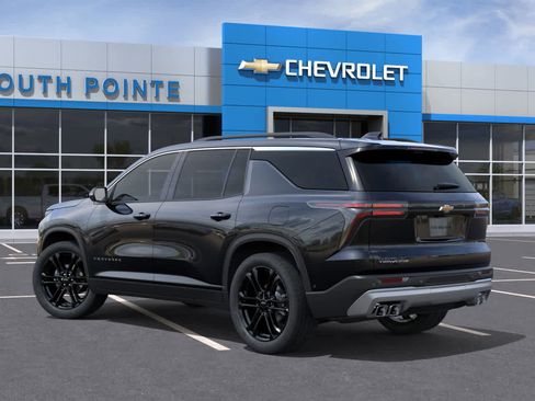New 2026 Chevrolet Traverse LT image 3