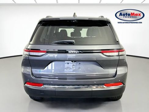 Used 2022 Jeep Grand Cherokee Limited 4xe w/ Luxury Tech Group II AWD/4WD image 8