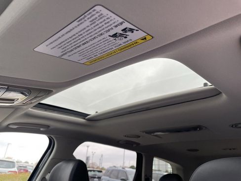 New 2025 Kia Telluride S image 26