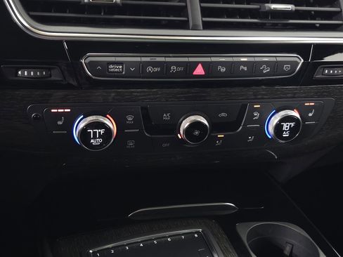 Used 2019 Audi Q7 3.0T Premium Plus w/ Premium Plus Package image 30