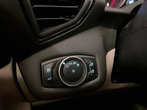 Used 2017 Ford Escape Titanium w/ Equipment Group 301A AWD/4WD image 31