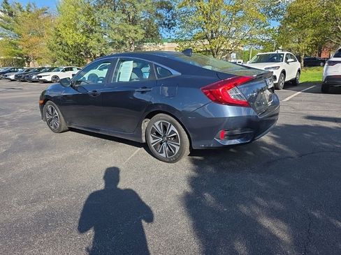 Used 2018 Honda Civic EX-T image 5