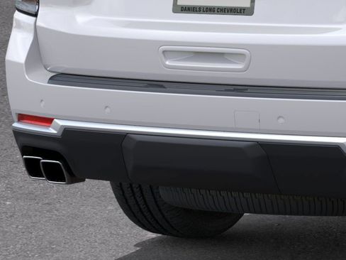 New 2025 Chevrolet Suburban High Country image 14