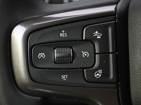 Used 2023 Chevrolet Suburban RST w/ Luxury Package AWD/4WD image 35