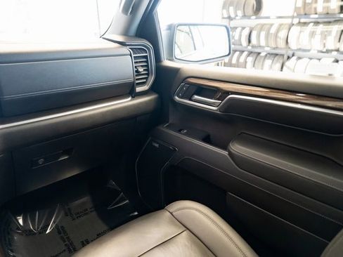 Used 2022 Chevrolet Silverado 1500 RST w/ Convenience Package II image 10