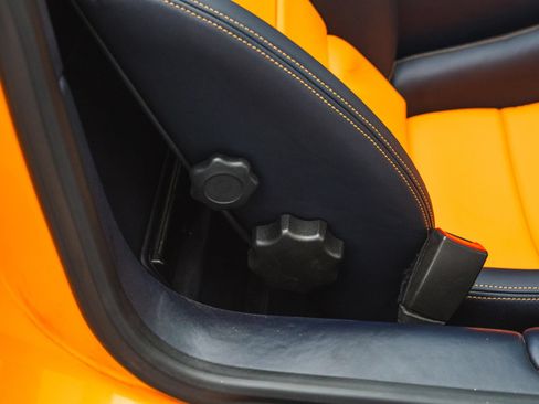 Used 2005 Lamborghini Murcielago Roadster AWD/4WD image 59