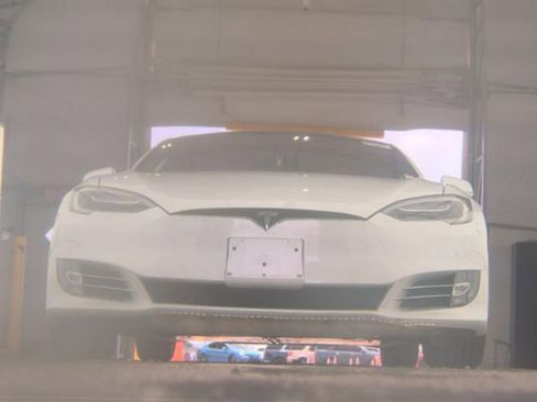 Used 2020 Tesla Model S Long Range AWD/4WD image 3