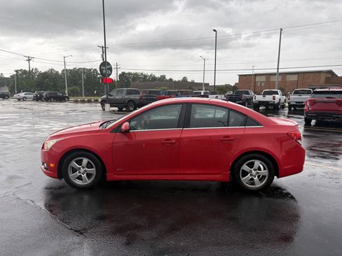 Used 2014 Chevrolet Cruze LT w/ RS Package FWD image 5