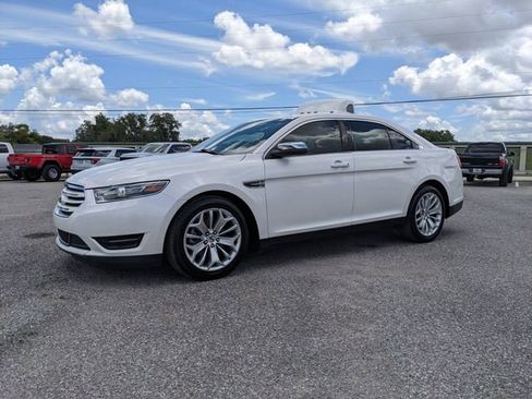 Used 2018 Ford Taurus Limited FWD image 8