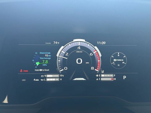 New 2026 Toyota Tundra Limited image 15