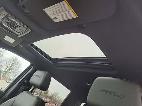 Used 2023 GMC Sierra 1500 AT4 w/ Technology Package image 10