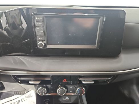 Certified 2025 Nissan Kicks S image 20