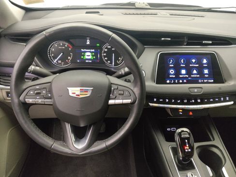 Used 2021 Cadillac XT4 Luxury FWD image 22