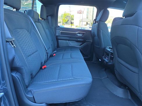Used 2026 RAM 1500 4x4 Crew Cab image 14