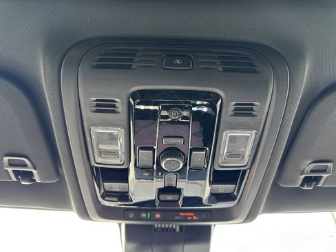 New 2026 GMC Yukon XL AT4 w/ AT4 Premium Plus Package AWD/4WD image 26