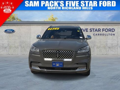 Used 2022 Lincoln Aviator Black Label w/ Class IV Trailer Tow Package AWD/4WD image 3