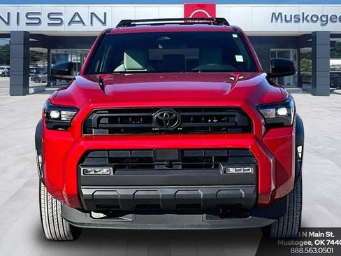 Used 2025 Toyota 4Runner SR5 image 2