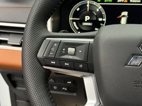 Used 2025 Mitsubishi Outlander SEL Black Edition image 15