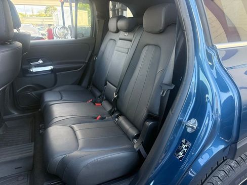 Used 2022 Mercedes-Benz GLB 250 image 11