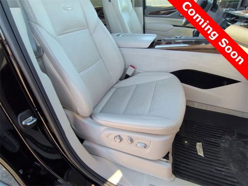 Used 2024 Cadillac Escalade ESV Sport Platinum w/ LPO, ONYX Package image 24