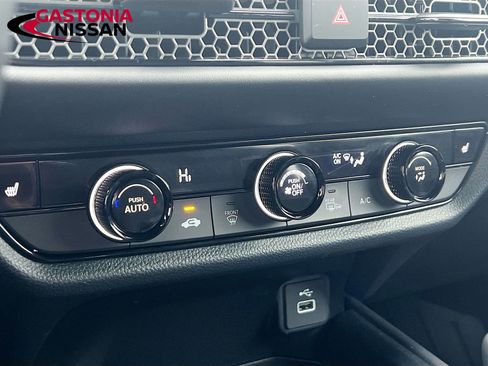 Used 2023 Honda HR-V Sport image 19