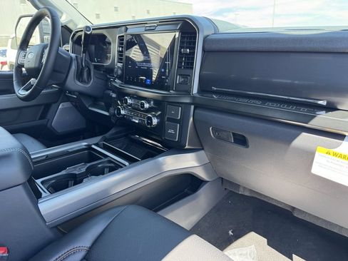 New 2026 Ford F250 Lariat w/ Tremor Off-Road Package AWD/4WD image 9