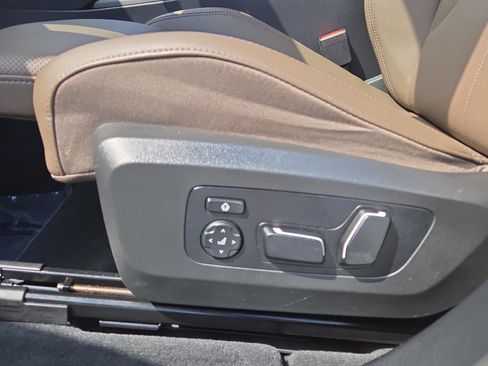 Certified 2025 BMW X3 xDrive30i w/ Convenience Package image 11