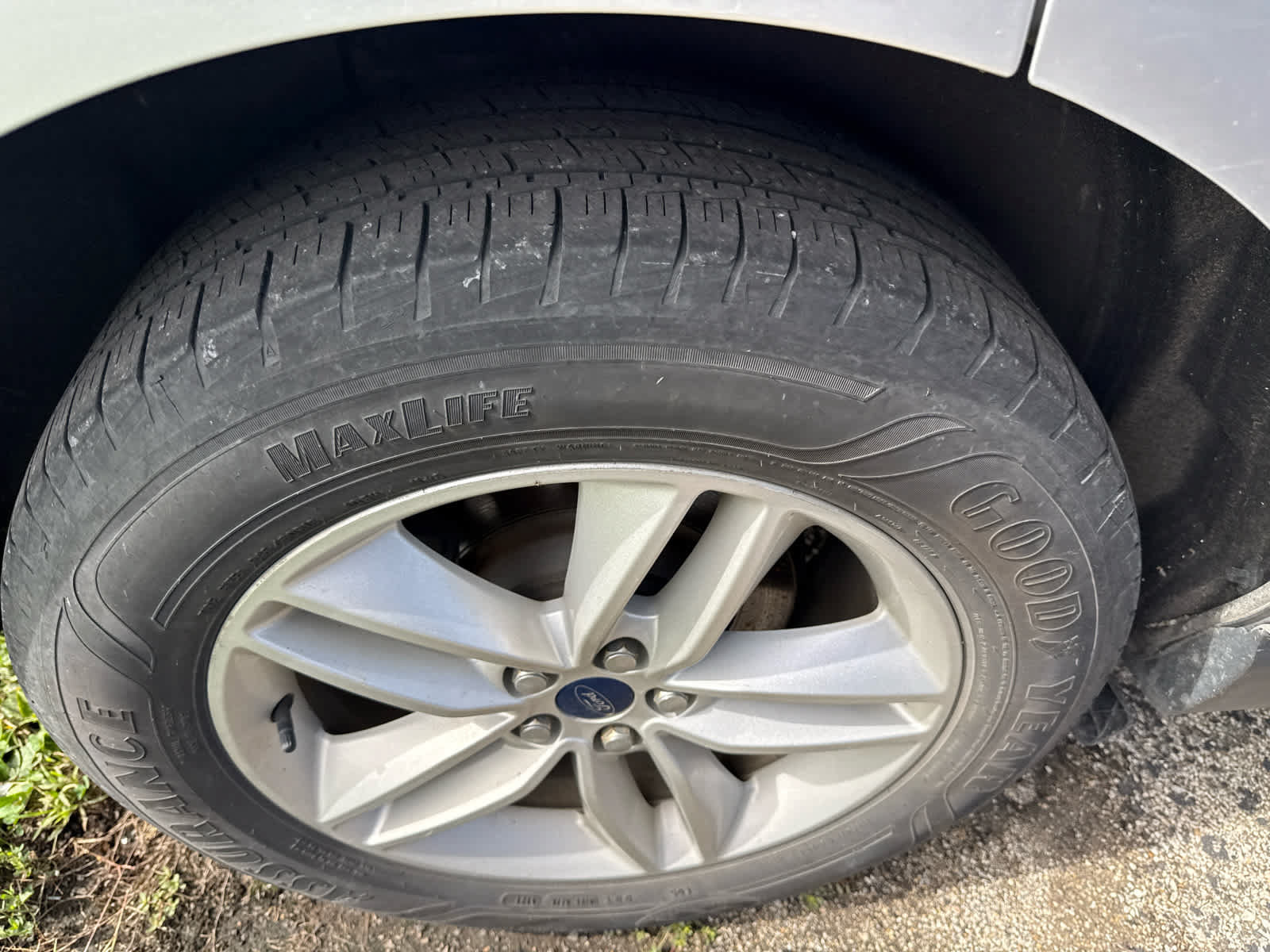 Used 2018 Ford Edge SEL w/ Equipment Group 201A AWD/4WD image 8