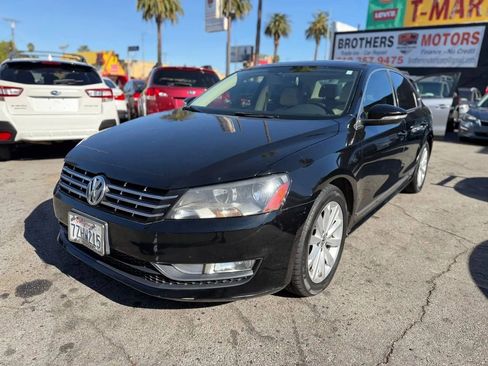 Used 2012 Volkswagen Passat 2.5 SEL Premium image 9