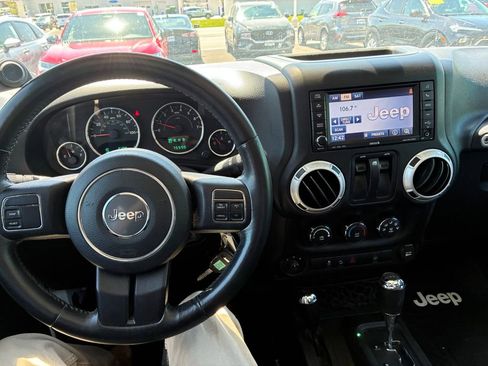 Used 2014 Jeep Wrangler Sahara w/ Trailer Tow Group AWD/4WD image 42