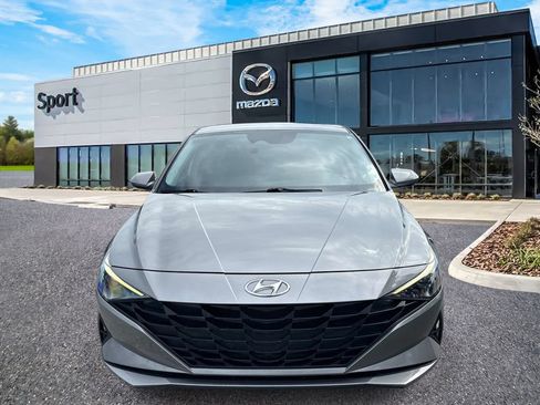 Used 2023 Hyundai Elantra SEL FWD image 8