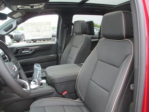 New 2026 GMC Yukon Elevation w/ Elevation Premium Package AWD/4WD image 11