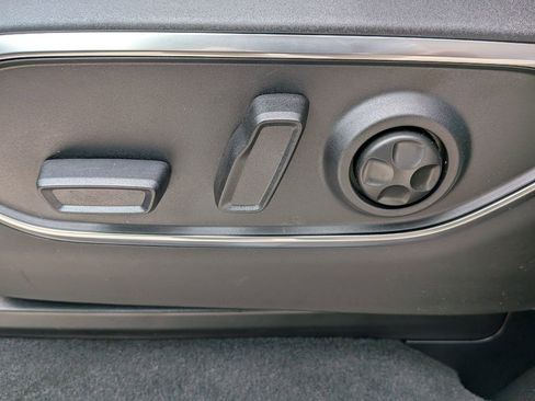 New 2026 Jeep Grand Wagoneer 4WD image 14