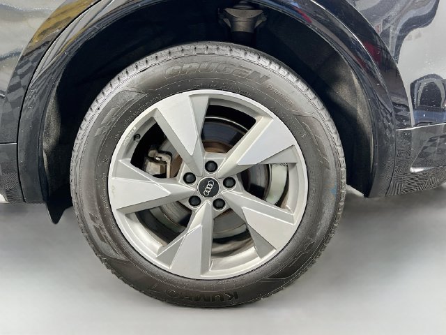 Used 2023 Audi Q5 2.0T Premium w/ Convenience Package AWD/4WD image 33