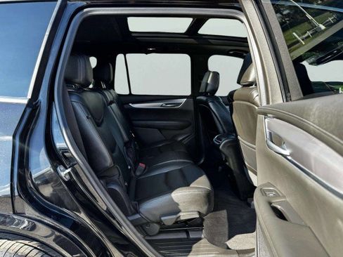 Used 2024 Cadillac XT6 Luxury w/ LPO, Floor Liner Package image 47