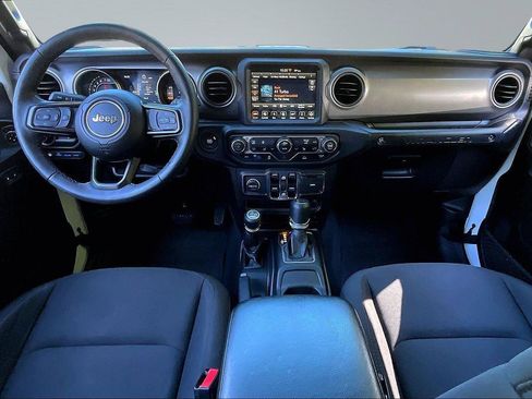 Used 2023 Jeep Wrangler Unlimited w/ Sun & Screen Package AWD/4WD image 31
