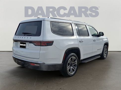 Used 2024 Jeep Wagoneer 4WD w/ Premium Group I image 7