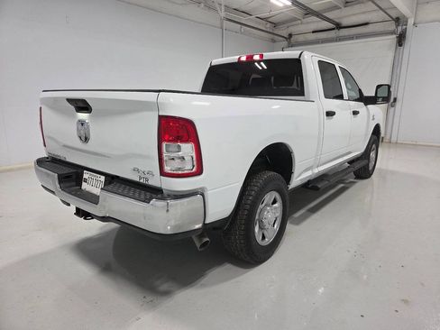 Used 2024 RAM 2500 Tradesman w/ Chrome Appearance Group AWD/4WD image 6