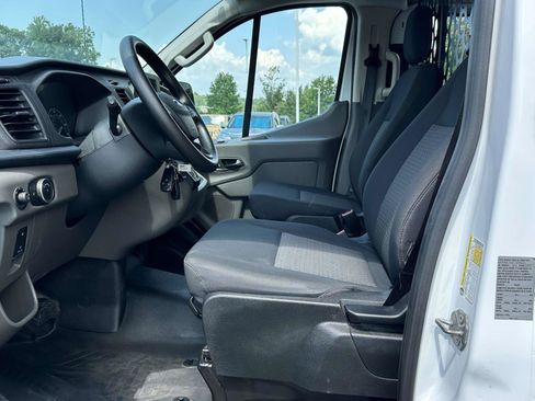 Used 2025 Ford Transit 250 Low Roof w/ Exterior Upgrade Package RWD image 4