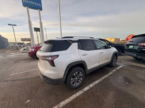 Used 2025 Chevrolet Equinox LT w/ Convenience Package II image 38