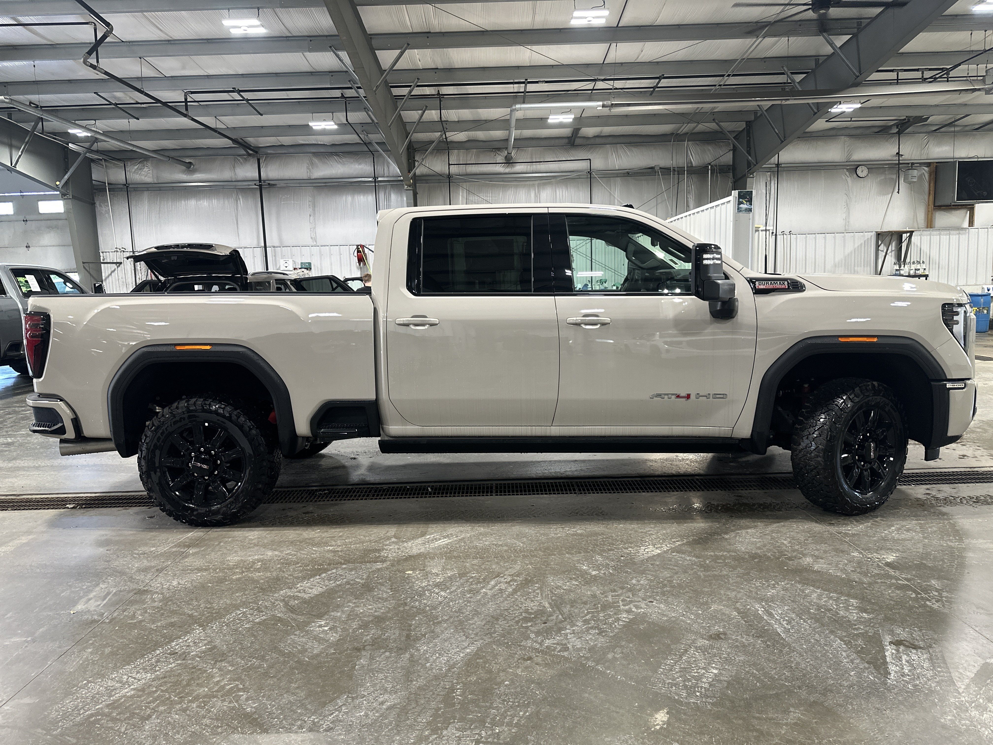 Used 2026 GMC Sierra 3500 AT4 w/ AT4 Premium Plus Package AWD/4WD image 2